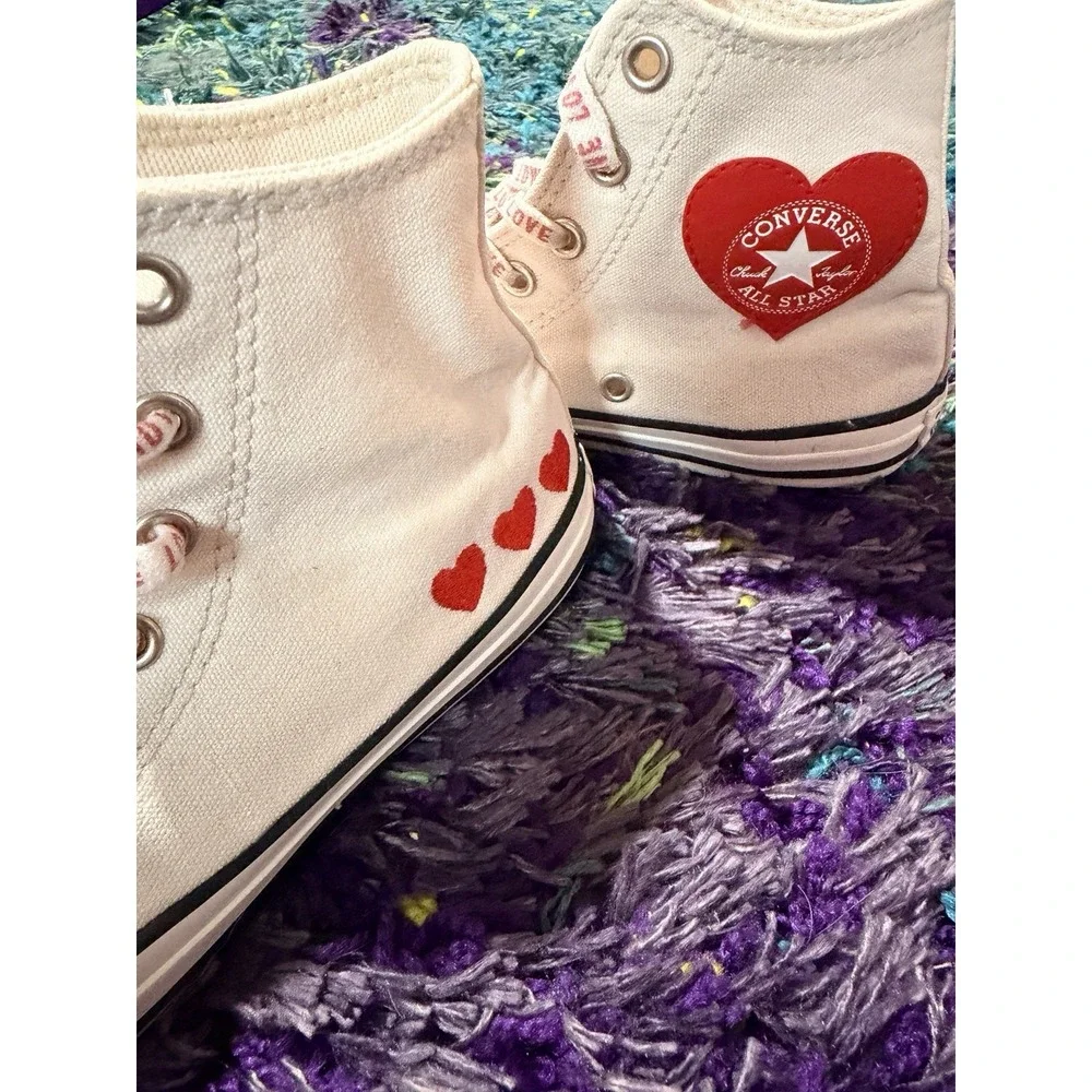 Converse Chuck Taylor All Star Youth Size 2 hearts Love Laces